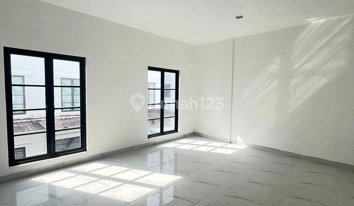 Rumah Cantik Dekat Amir Hamzah Komplek Megah Persatuan 1