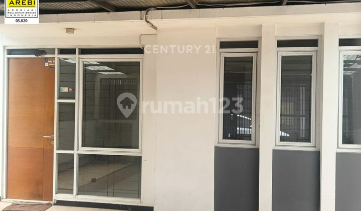 Jual Murah Lagi Sebandung Rumah Terawat Komplek di Antapani