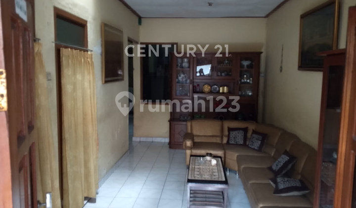 Rumah Dua Lantai, Area Cijerah, Istimewa