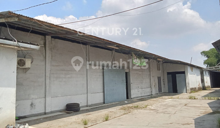 Ex Garment Warehouse and Spacious Land Main Road SOREANG, BANDUNG Ex Garment Warehouse and Spacious Land Main Road SOREANG, BANDUNG