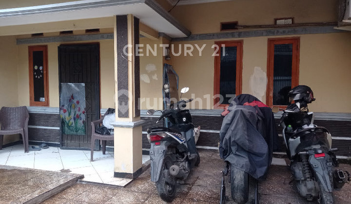 House 1.5 Floors, Strategic Location Banyubiru Regency, East Bandung