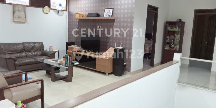 2-Story Shop House on Main Road Srimahi, Moh Ramdan Wing