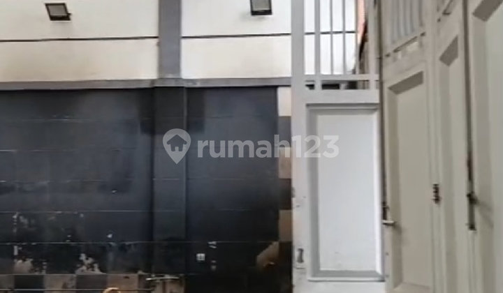 Ruko Ex Car Wash Rental in Strategic Location Cimahi 2