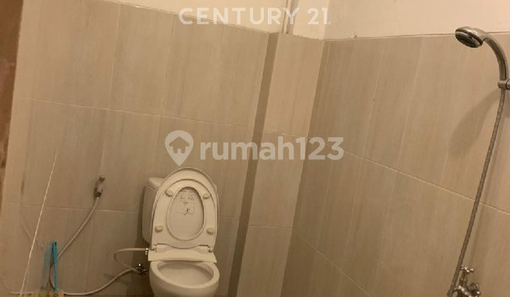 Strategic 2-Storey Shop House on Gatot Subroto Main Road 2