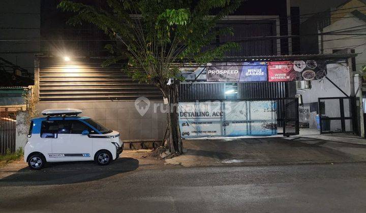 RUMAH USAHA DUKUH KUPANG EX BENGKEL CUCI MOBIL DAN SHOWROOM 1