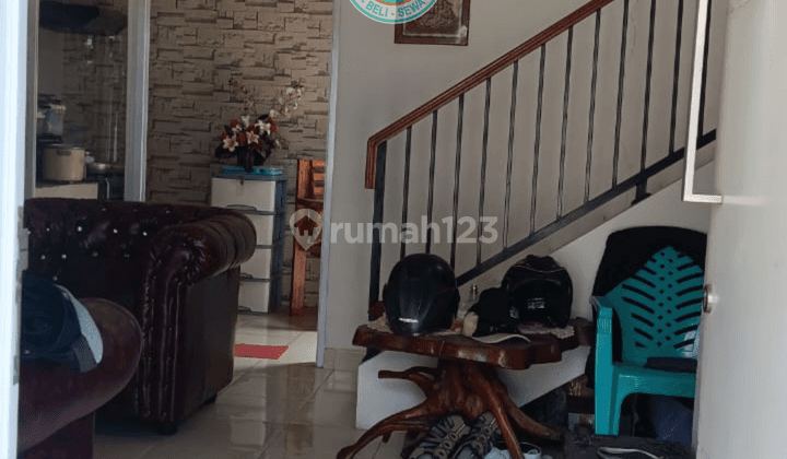 Dijual Rumah Bagus 2 Lantai Semi Furnish Perumahan Royal Spring Makassar 2