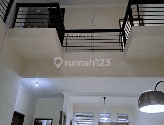 Disewakan Rumah Homey 2 Lantai Di Rempoa Ciputat LH16059 1