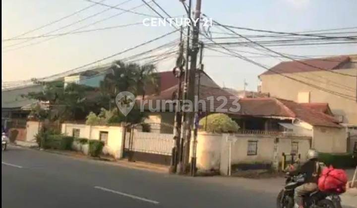 Hook House Main Road Suitable for Business Gb 14371