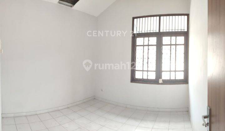 Disewakan Rumah Pinggir Jalan Cocok Untuk Usaha GB8057 1