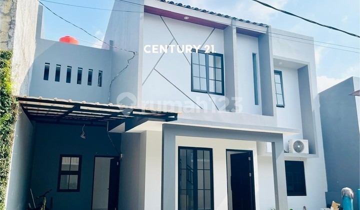 Brand New 2-Story House in Sector 9 Bintaro, Land Area 15896 sqm