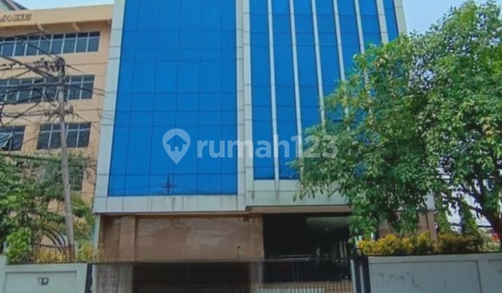 New Strategic Office Building New Strategic Office Building