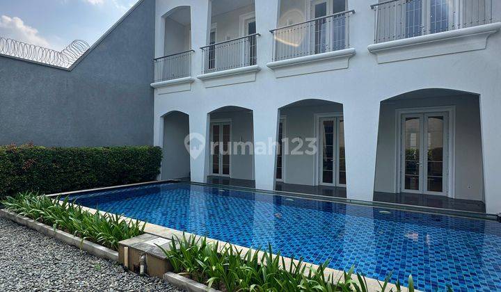 Di Sewakan Modern Classic House Kemang Lokasi Bagus Dan Tenang  1