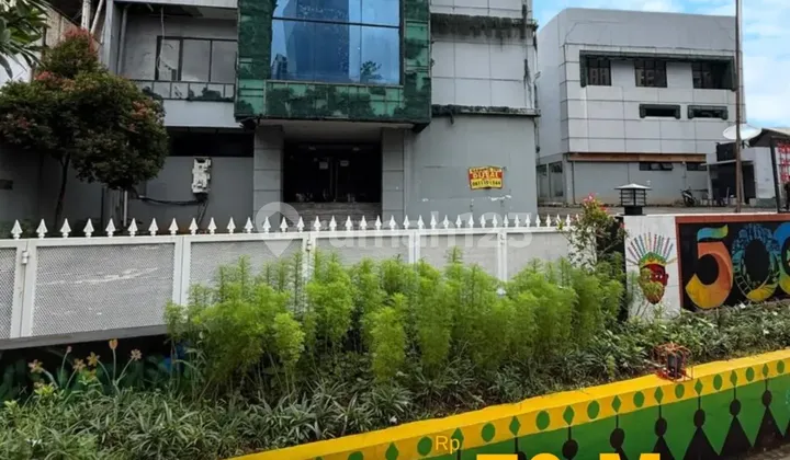 Gedung Komersial Strategis Tebet Jaksel
