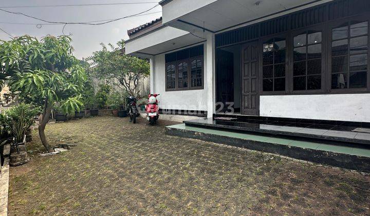 Rumah Tepi Jalan Raya Joe Jagakarsa Cocok Utk Resto / Kost2an 2