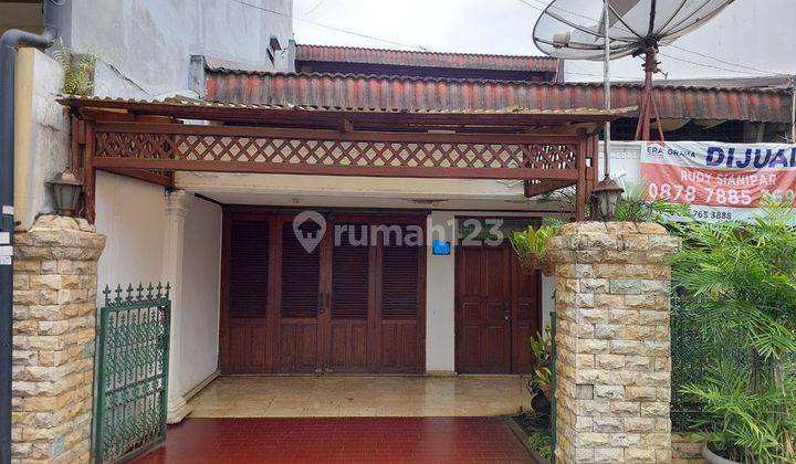 Rumah 2 Lantai Lokasi Strategis Di Radio Dalam 1