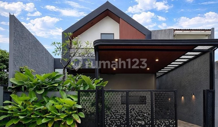 New House 200 Pool in Margasatwa, South Jakarta