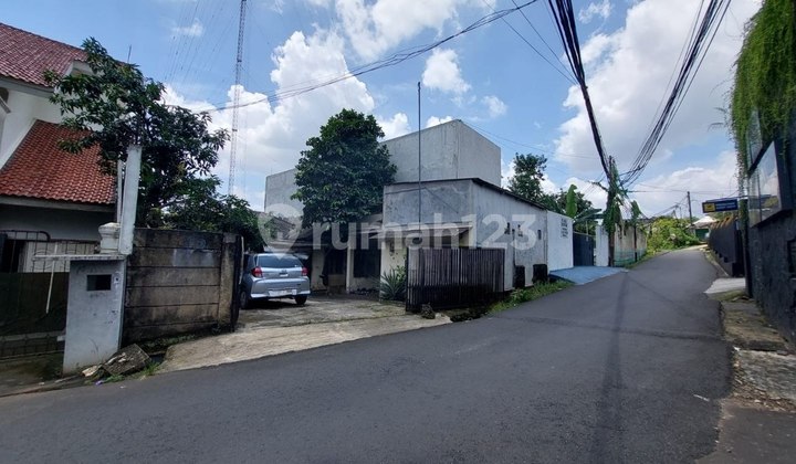 House with Land Area 300 Located in Margasatwa Cilandak, South Jakarta