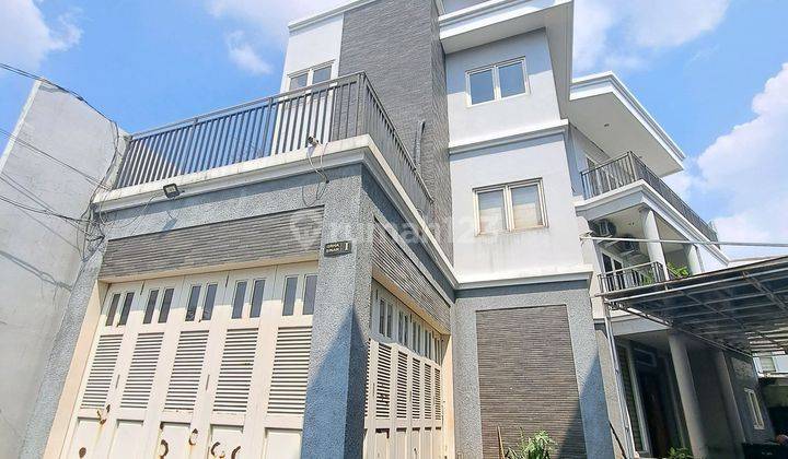 Mini Building 3.5 Lantai Siap Pakai Berlokasi Di Blok A, Cinere 1