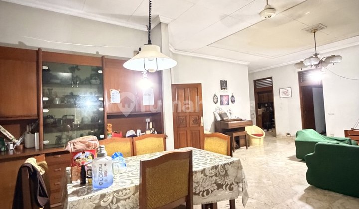 Rumah Hitung Tanah di Komplek Mega Cinere , Dekat Tol 2