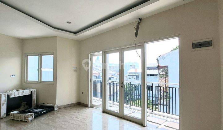 Mini Building 3.5 Lantai Siap Pakai Berlokasi Di Blok A, Cinere 2