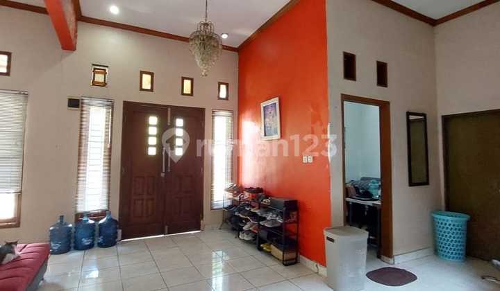 2-Story Ready-to-Occupy House in Rangkapan Jaya Location 1