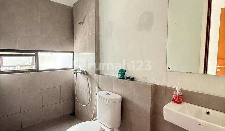 Rumah Siap Huni Luas 108 Dalam Cluster di Cirendeu, Kat MRT 2