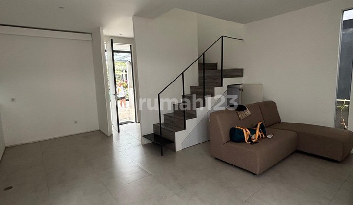 Ready-to-Occupy House with Secure Legality at Yve Habitat, Cinere 2