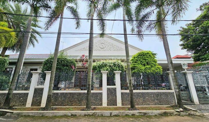 Rumah Mewah Dijual Pangkalan Jati, Dalam Komplek Premium 1