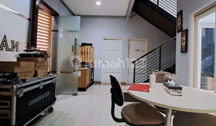Gedung 3.5 Lantai Luas 181 Di Blok A, Dekat Mall Cinere Gedung 3.5 Lantai Luas 181 Di Blok A, Dekat Mall Cinere