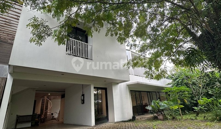 Rumah Gaya Unik Industrial Siap Huni Lokasi Bukit Cinere Indah