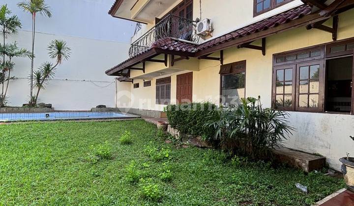Corner House for Sale, 863 Square Meters in Bukit Cinere Indah, Near Limo Toll Road 2