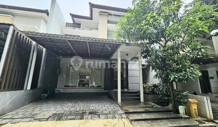 Rumah Cantik Siap Huni di Serenia Hills, Dekat MRT