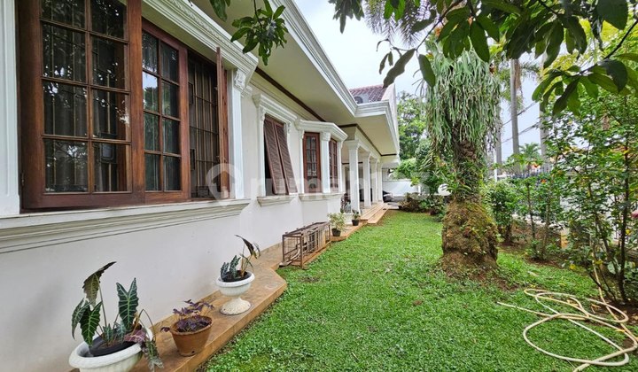 Rumah Mewah Luas Tanah 1000 Dalam Komplek Elite Pangkalan Jati 2