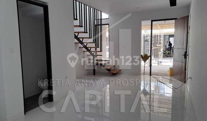 Minimalist Comfortable New House Ready to Occupy in Leuwisari 1