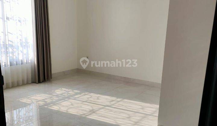 Rumah Mewah Siap Huni Di Jakarta Barat  2