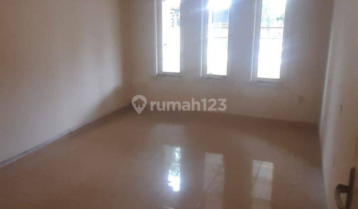 Rumah 2 Lantai Daerah Ketintang Selatan Surabaya Selatan 2