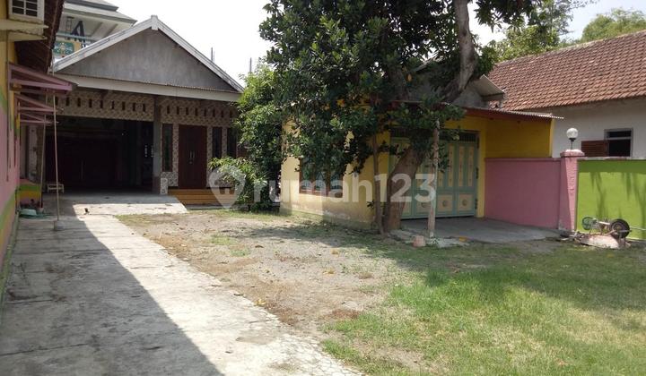 Rumah 2 Lantai Di Raya Blega Bangkalan 1