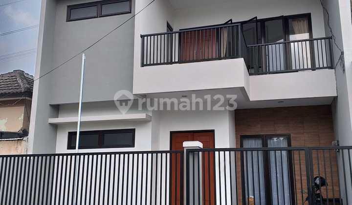 Baru Gress Ciamik Minimalis Rumah Permata Safira, Surabaya Barat