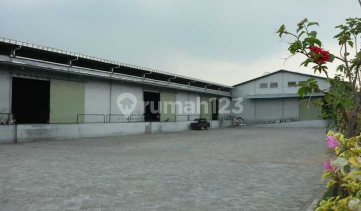 Well-Maintained Former Factory Area in Mojokerto