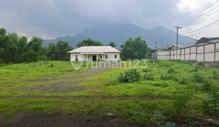 Ex Ngoro Factory Warehouse, Mojosari, Mojokerto Regency, East Java - For Sale &amp; Rent.