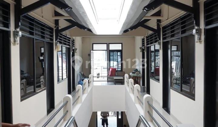 Negotiate Active Full Boarding House in Siwalankerto Permai