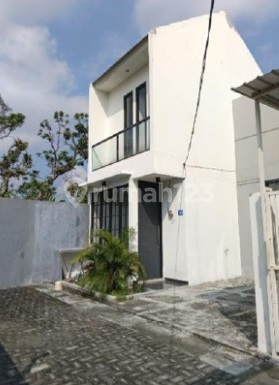 Rumah Grand Kuwukan 2, Surabaya - Minimalis, Hadap : Timur & Selatan 1