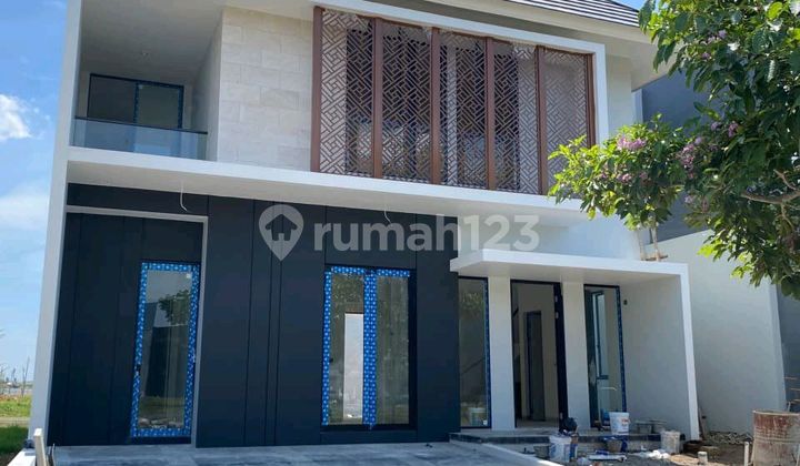 Dijual.rumah Siap.huni 2 Lt Perum.sumarecon.jl.beryl.timur 7x12.5m2 SHM 2