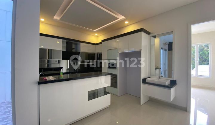 Jual Rumah Cantik 2 Lt Type Mahogani Tanjung Bunga 10x20m2