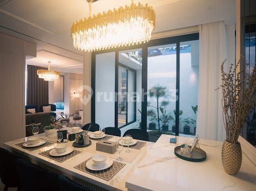 Dijual Rumah Cantik 2 Lt 2