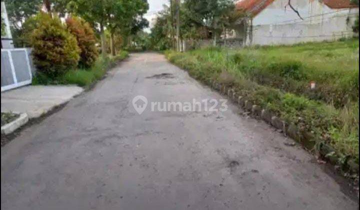 Dijual Cepat Tanah Lokasi Strategis Di  2