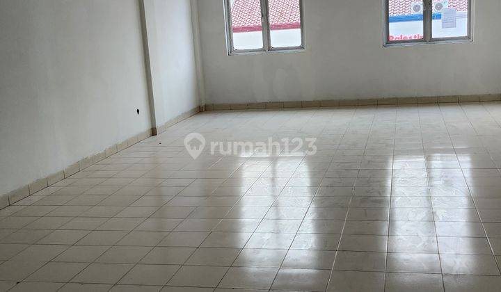 Disewakan Ruko 3 Lt Lokasi Strategis Siap Pakai Di Surapati, Kota Bandung 1