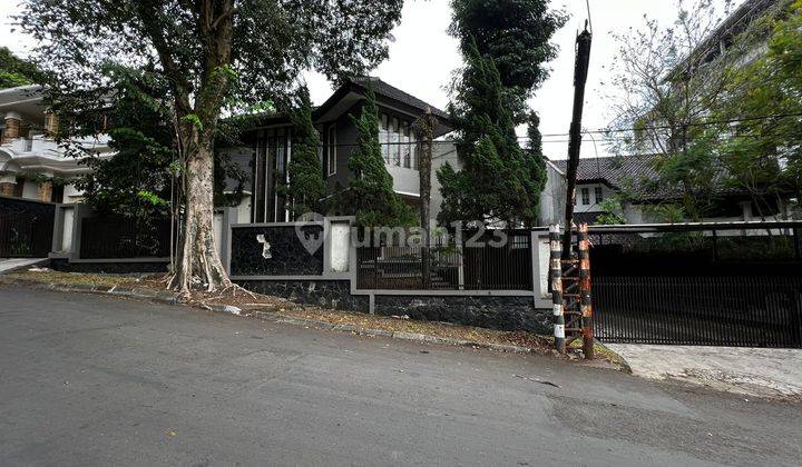 Disewakan Rumah Lux 2 Lantai Siap Huni 2