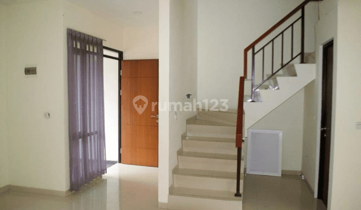 Jual Town House Bagus Dan Nyaman Di Pasteur, Bandung 2