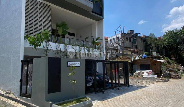 Dijual Rumah Baru Bergaya Modren Minimalis 2 Lantai  2